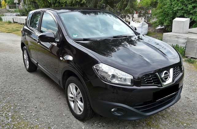 Nissan Qashqai cena 37900 przebieg: 183000, rok produkcji 2011 z Strzegom małe 106